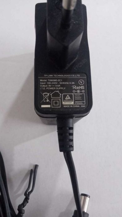 Блок питания, зарядка на 9 вольт