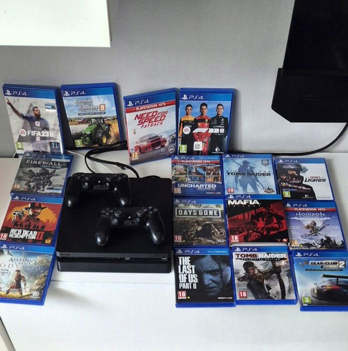 Playstation 4 slim