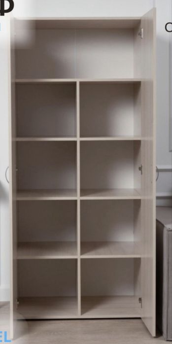 Распашной шкаф для одежды