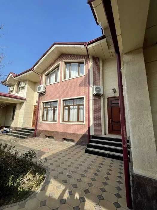 Сдаётся Евродом для семьи в сторону метро Хамза элегантная Классика