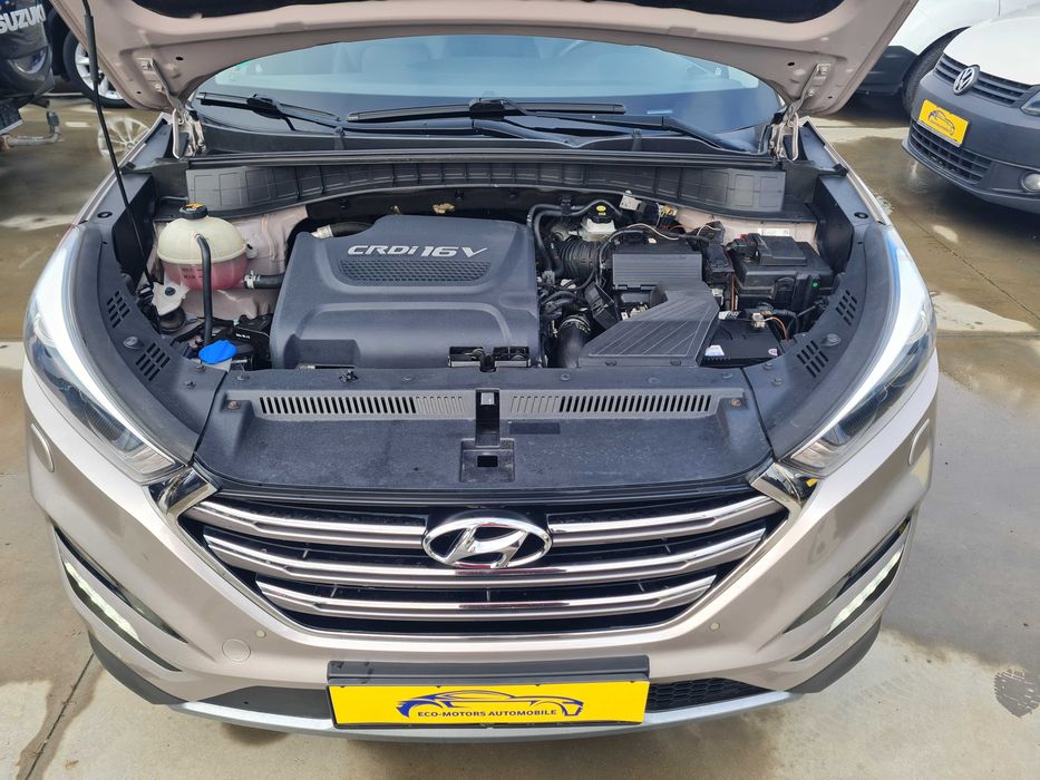 Hyundai Tucson 2.0. CRDI   4 X 4    an 2016 cash sau rate fixe