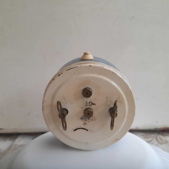 Ceas desteptator de masa - mecanic CLIPPER - Germania pret 90 lei