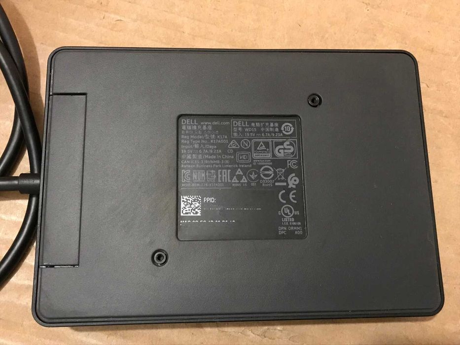 Docking station Dell WD15 K17A001 cu alimentator 130w