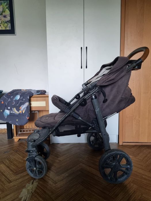 Коляска joie качественная