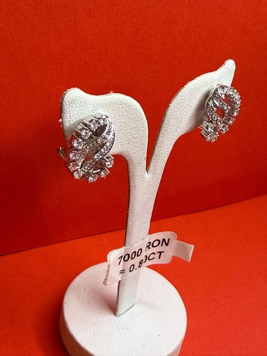 Cercei cu pietre prețioase din aur de 14K Amanet BKG