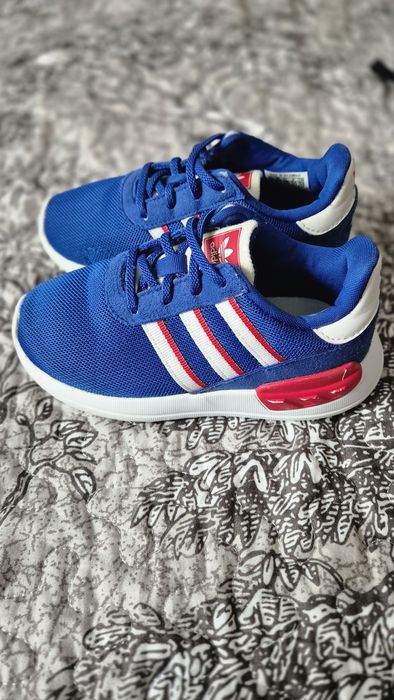 Adidasi copii marimea 26