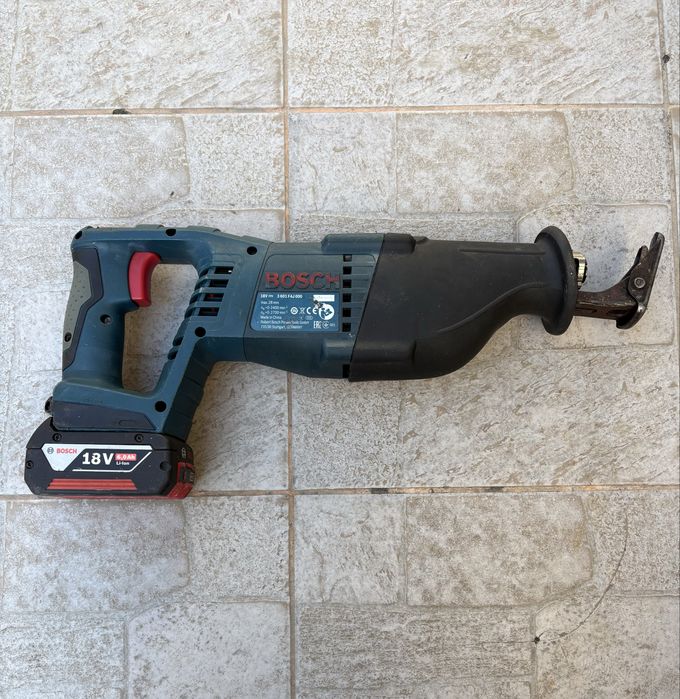 Ferastrau sabie Bosch