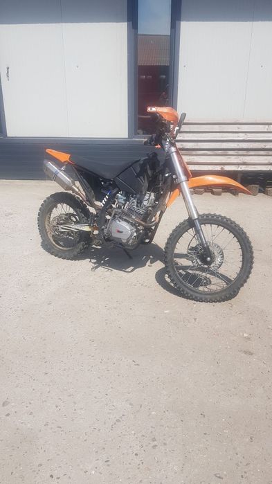 Moto crosa Nitro 250 cc