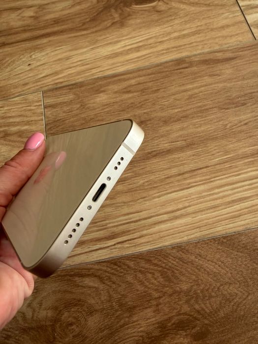 Смартфон Apple iPhone 13, 128GB, 4GB RAM, 5G, Starlight