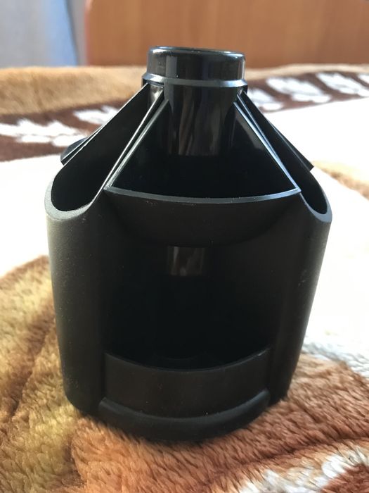 Продаю карандашницу