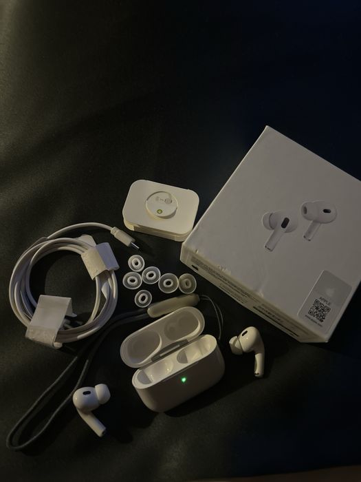 AirPods 2 Apple