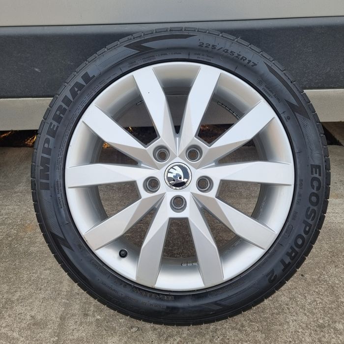 Jante/Roți "17 Originale Skoda Octavia 5x112