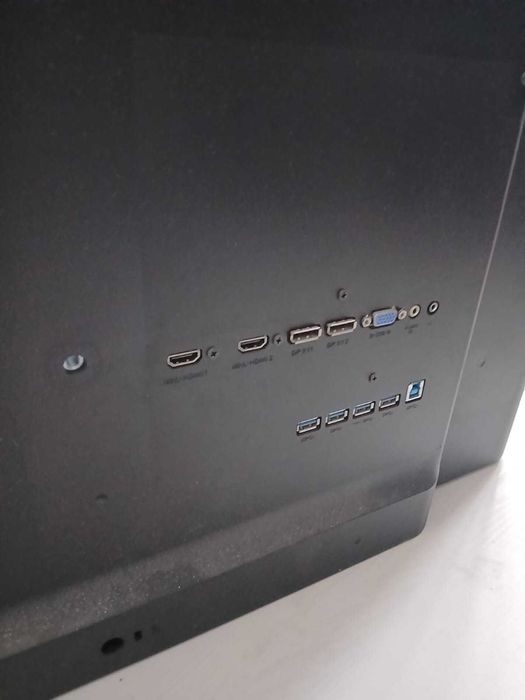Monitor PC 108cm, functional. Ecran crăpat.