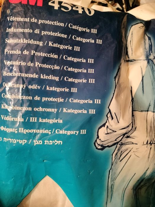 Costum protectie vopsitor 3M