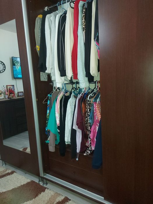 Dressing / Șifonier Spațios FĂCUT LA COMANDĂ (2.7m x 2.3m) – Uși Glisante & Oglindă
