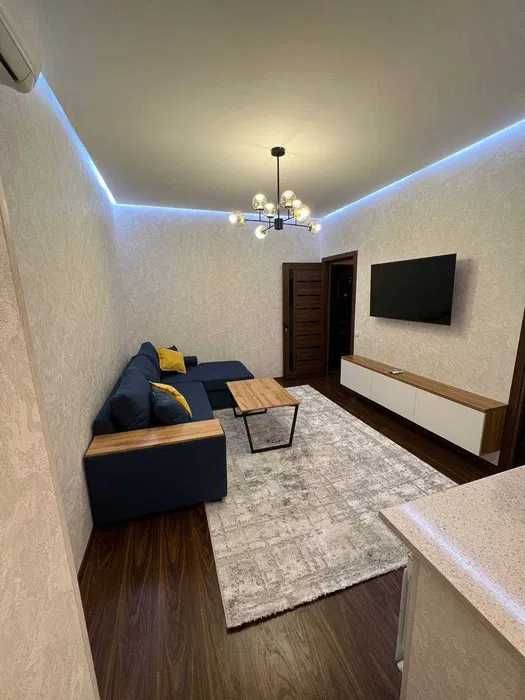 Сдам Торговый Центр 3-ком/1/5 ро-н Чиланзар-2 кв