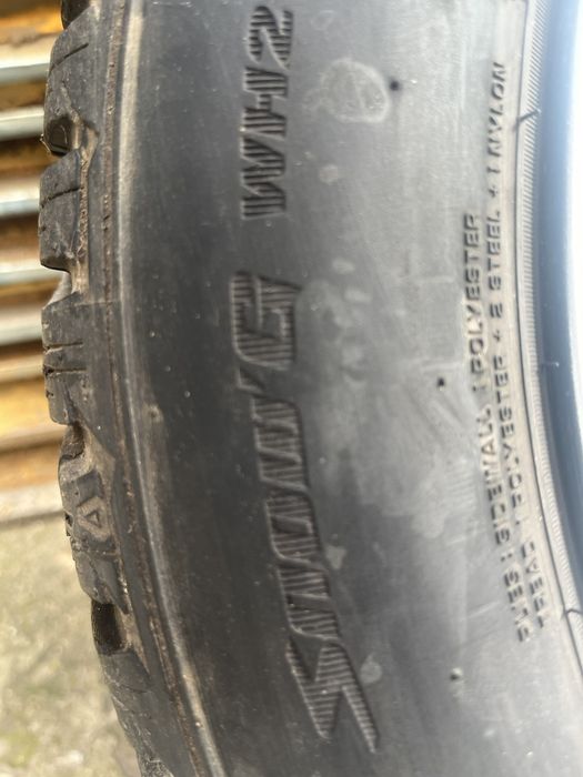 Зимни гуми 205/55/16 с летни джанти