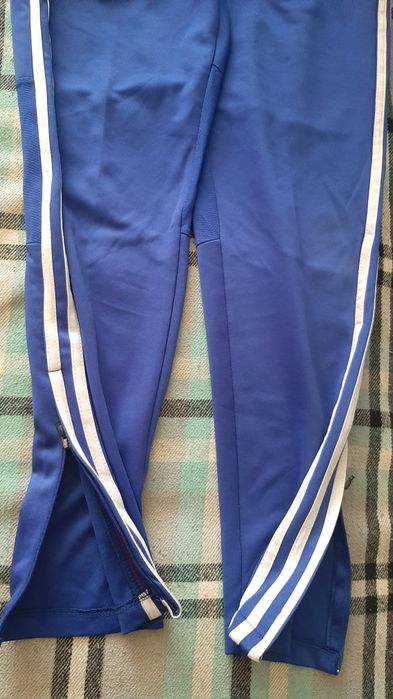 Спортивное трико