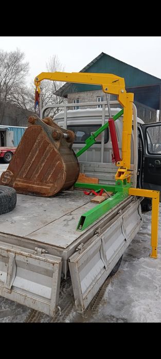 Продам мини кран манипулятор универсальный