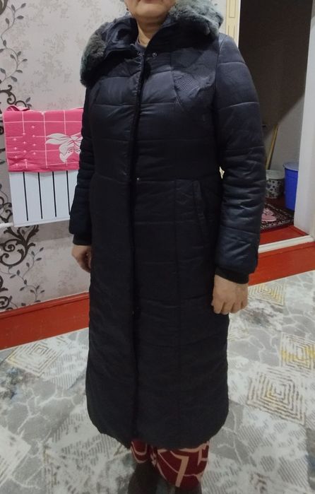 Зимняя куртка, хорошего качества