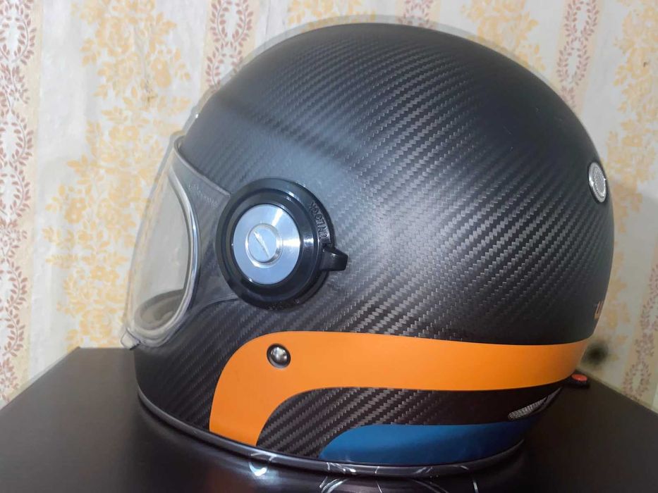 Карбонова каска  W teck   XL