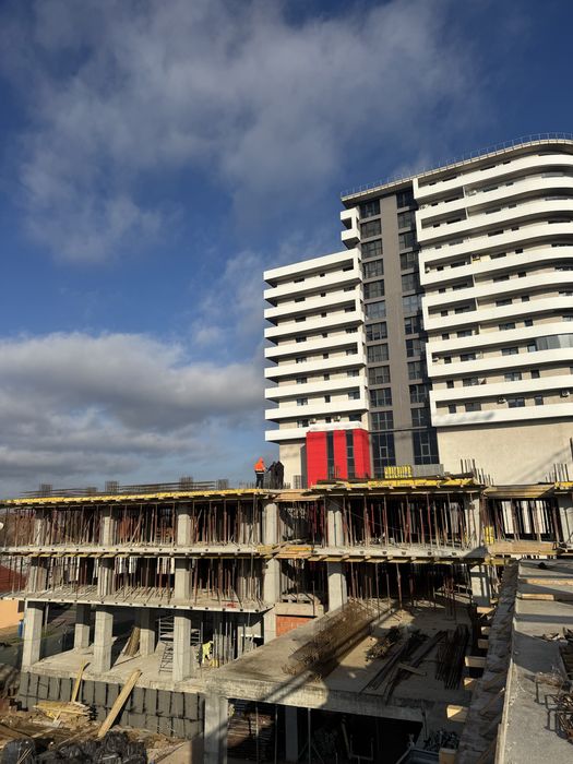 Vand apartamente zona centrala