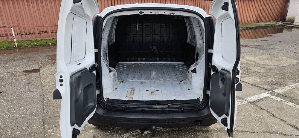 Logan van 2010/ 1.5 diesel