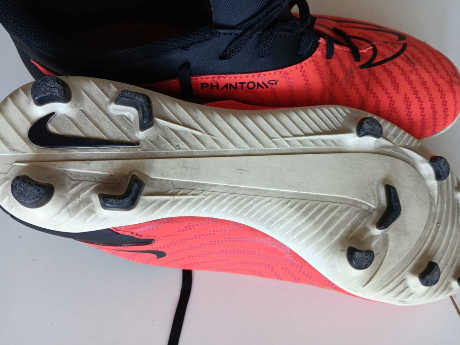 Футболни обувки, бутонки Nike Phantom 42 номер