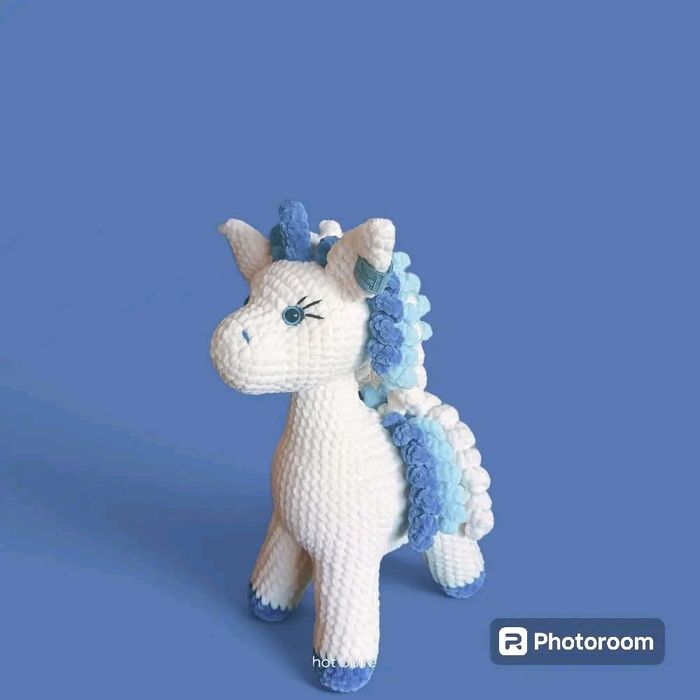 Еднорог ръчно плетен