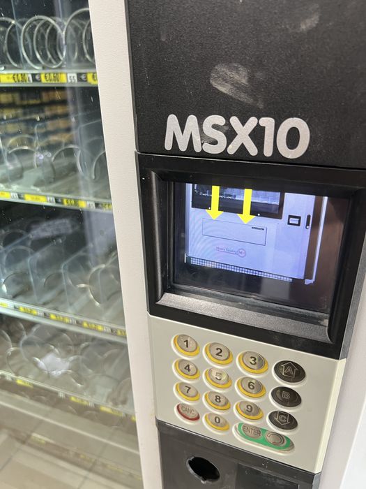 Manea MSX10 aparat vending snack si bauturi reci