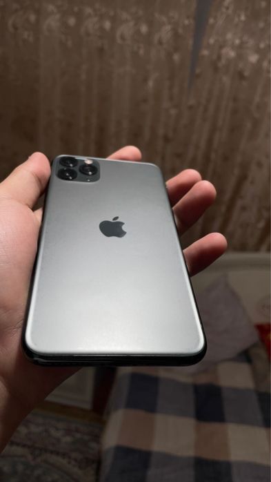 Продам iPhone 11 Pro Max 64/92