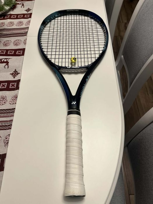 Vand Yonex Ezone 98, 305 g