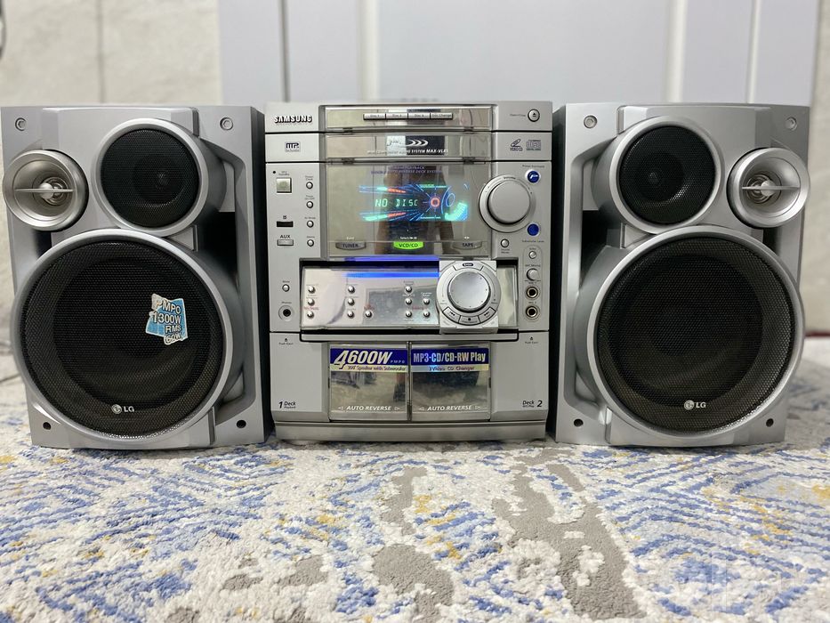Музыкалный центр samsung 4600W sotiladi