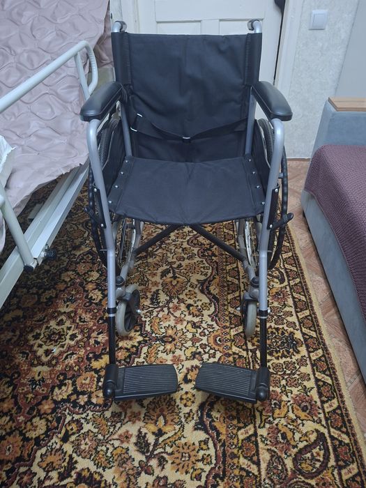 Инвалидная коляска
