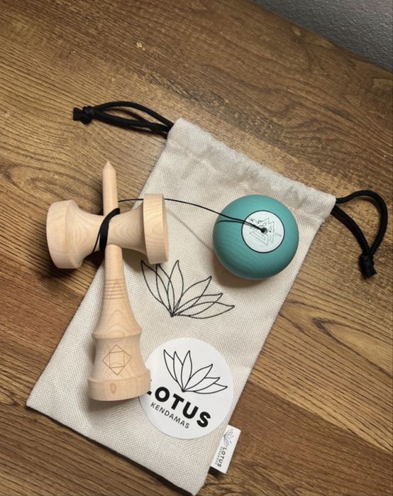 Kendama custom noua