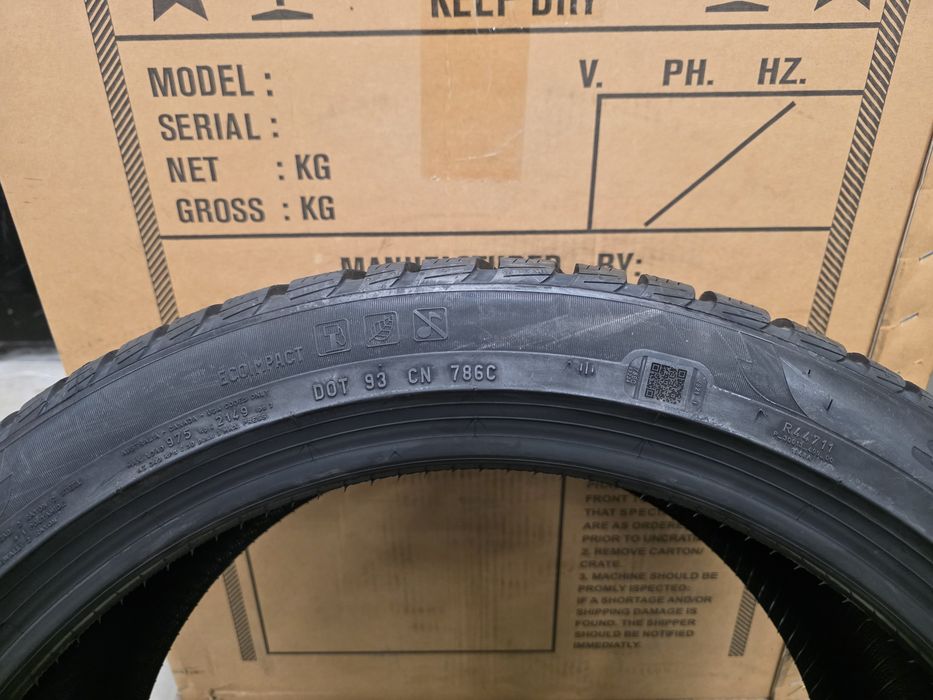 275/40/21 & 315/35/21 4бр.PIRELLI SCORPION WINTER-BMW-DEMO