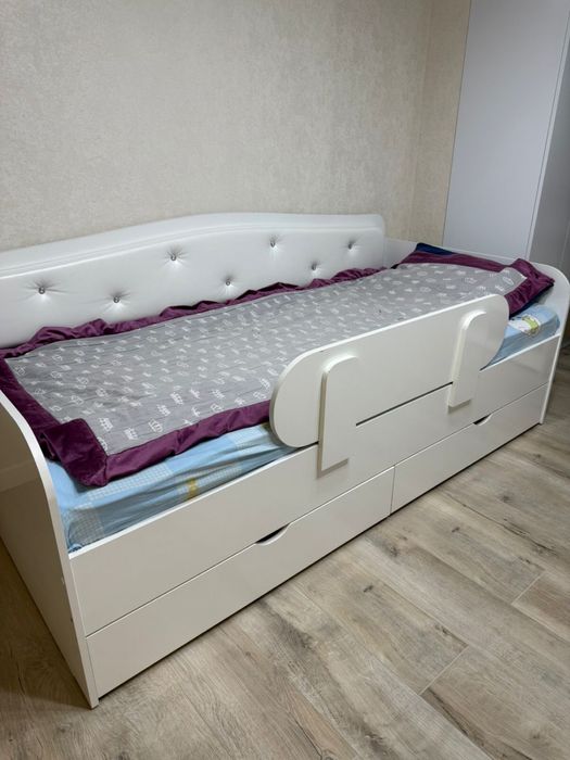 Продам детскую кровать