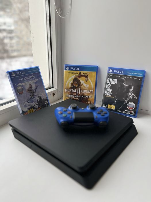 Продам PlayStation 4