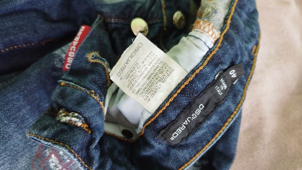 Dsquared оригинални дънки 27 н