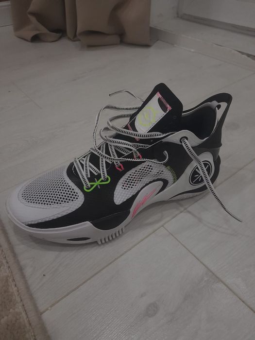 Кроссовки баскетбольные Li-Ning