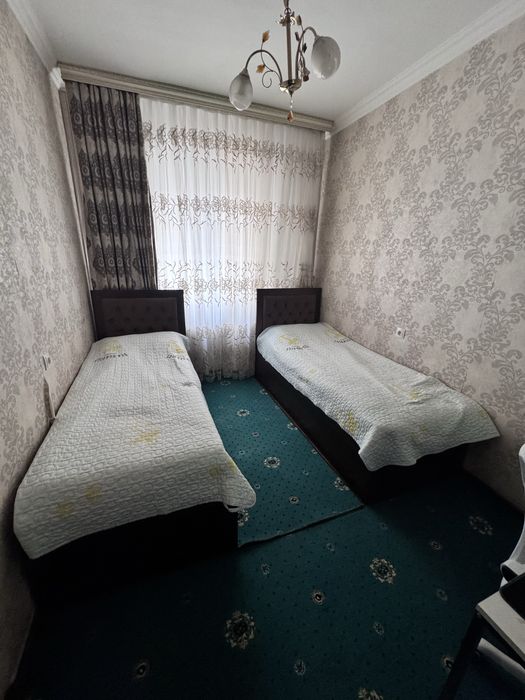 Детская кровать с матрасом (2 шт), в хорошем состоянии