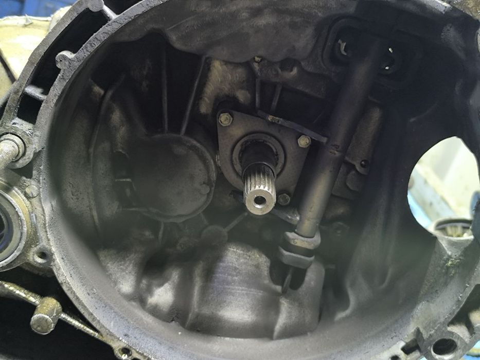 Продам коробку передач ВАЗ 2108-09 (сотилади коробка  КПП)