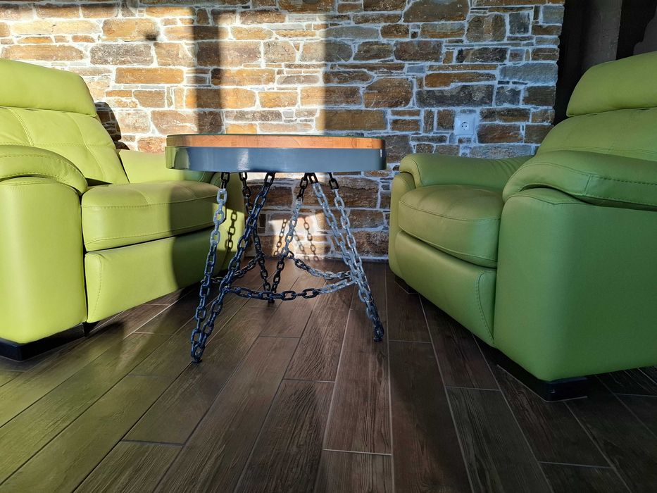 Маса за кафе от дъб