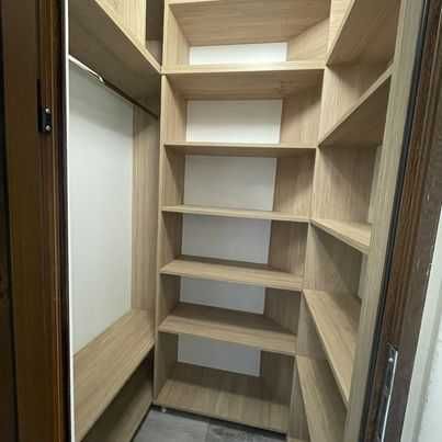 Продава се Двустаен апартамент в София, Красно село - 78 кв.м за 732 €/кв.м - Снимка #2