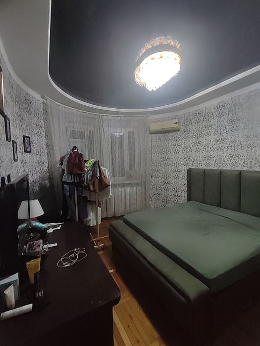 Продаёться четырех комнатная квартира