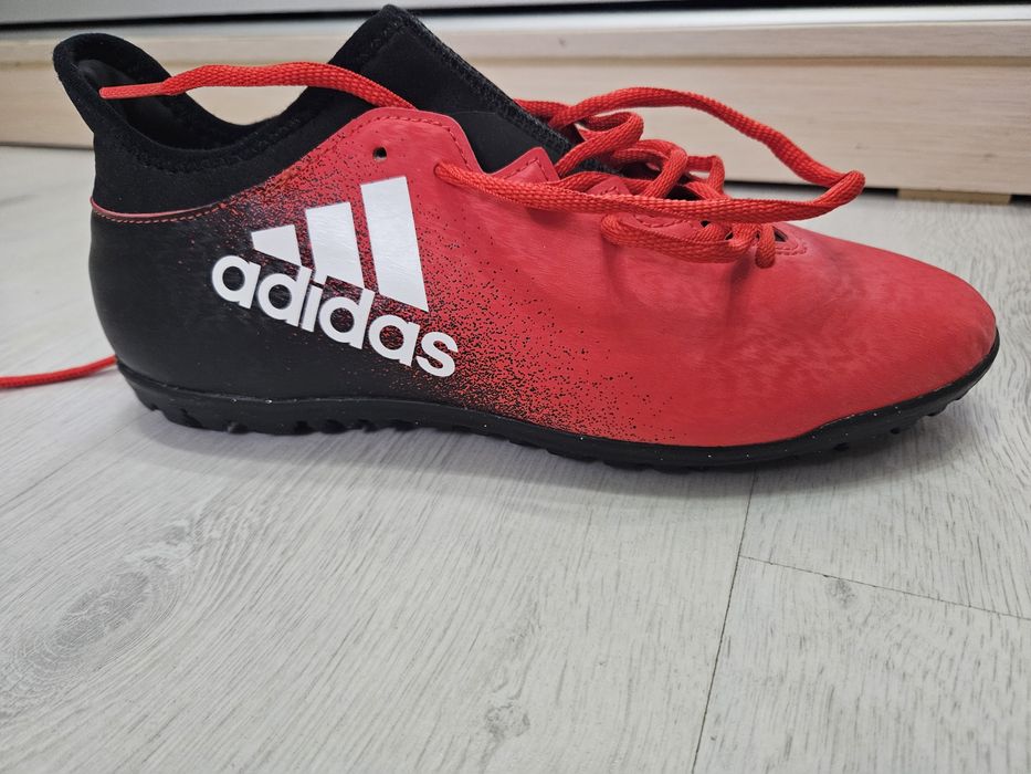 Кроссовки сороконожки