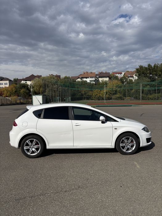 SEAT Leon 2012 — imagine 4