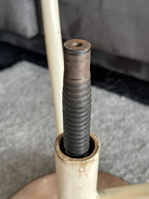 Соц Медицинско Столче на Винт