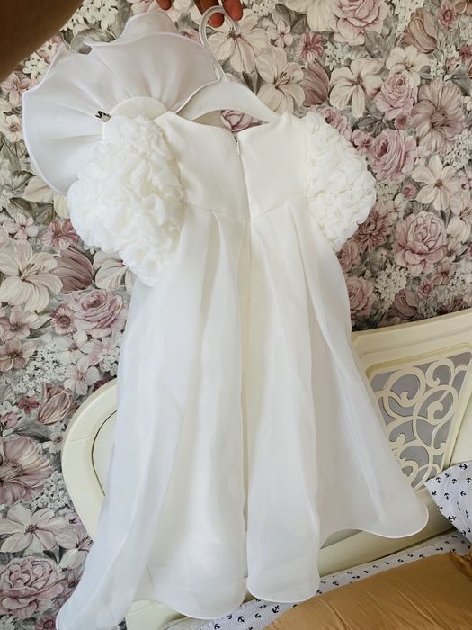 Детское платье на 4-5 лет.