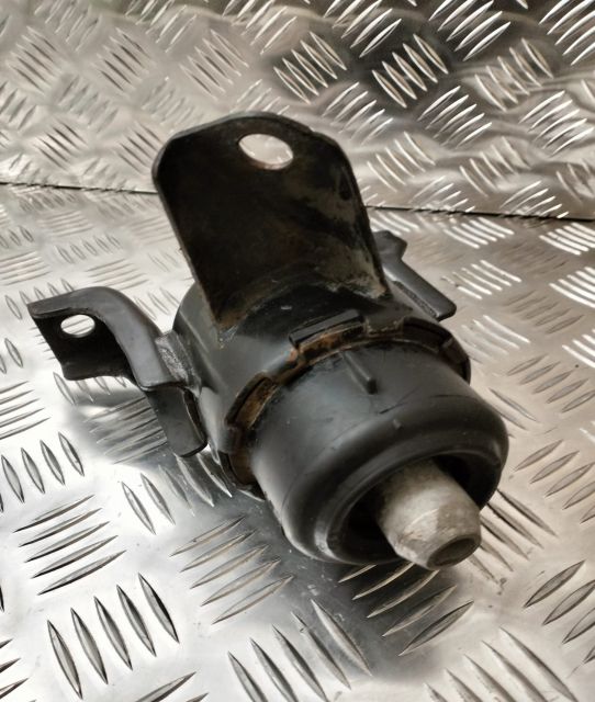 Suport / tampon motor  Lipsa cod Mazda 6 GG